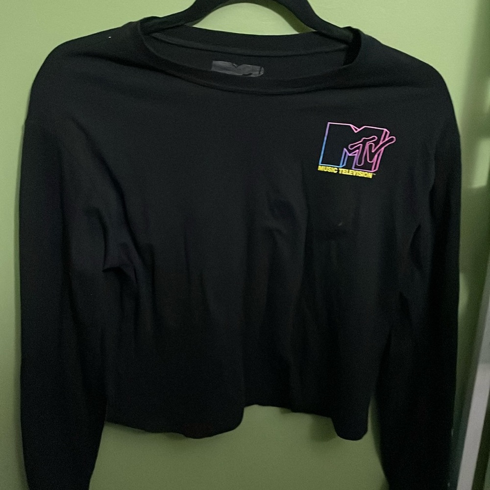 MTV Black graphic (CROP TOP)